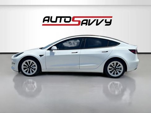 Used 2023 Tesla Model 3 Standard Range RWD image 4