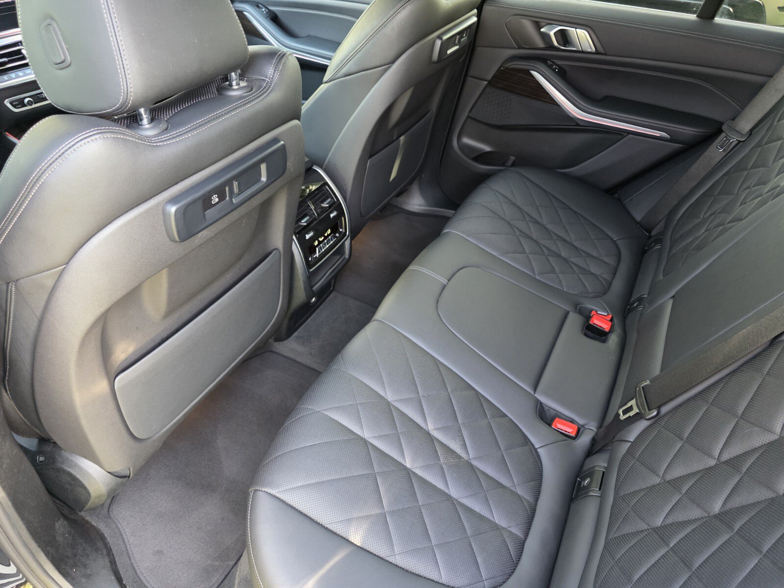 Used 2023 BMW X5 xDrive40i AWD/4WD image 16