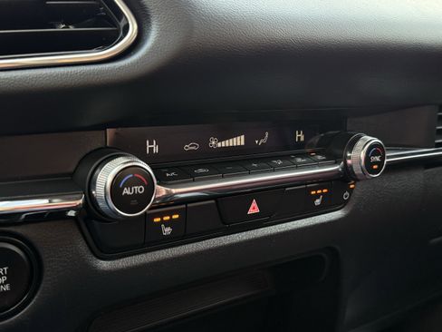 Used 2024 MAZDA CX-30 AWD 2.5 S w/ Preferred Package image 21