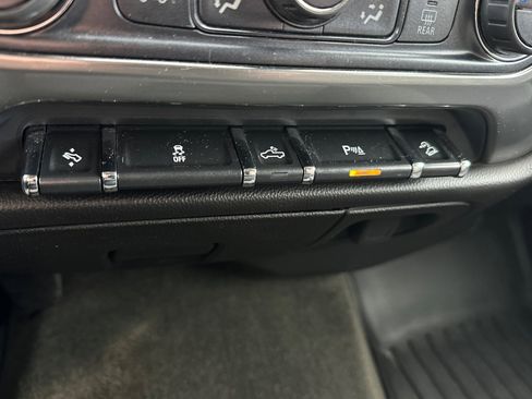 Used 2016 Chevrolet Silverado 1500 LT w/ All Star Edition image 28