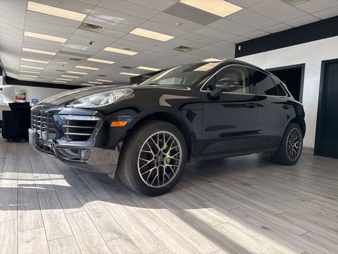 Used 2015 Porsche Macan S AWD/4WD image 1