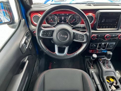 Used 2021 Jeep Gladiator Rubicon AWD/4WD image 11