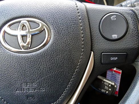 Used 2013 Toyota RAV4 LE image 23