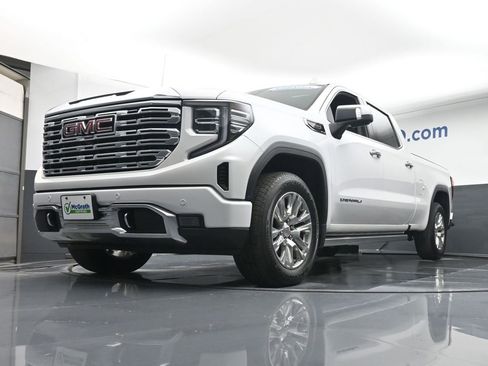 Used 2022 GMC Sierra 1500 Denali image 5