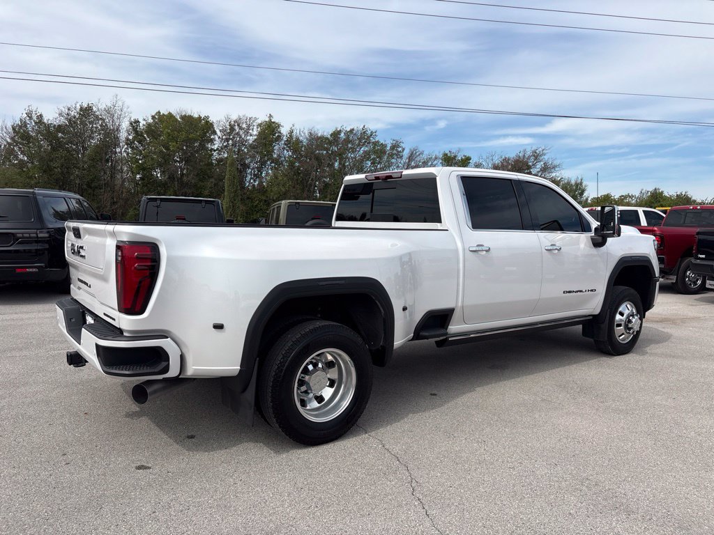 Used 2024 GMC Sierra 3500 Denali Ultimate AWD/4WD image 46