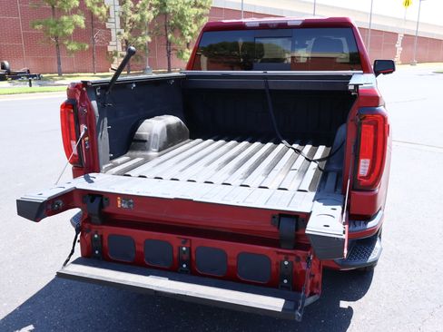Used 2020 GMC Sierra 1500 AT4 w/ Off-Road Performance Package AWD/4WD image 33