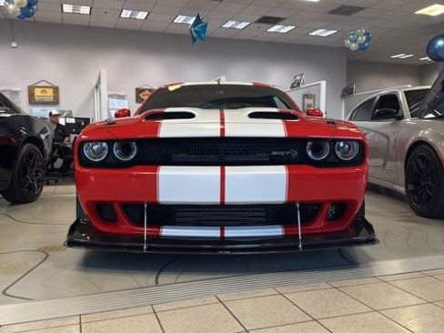 Used 2020 Dodge Challenger SRT Hellcat Redeye image 4