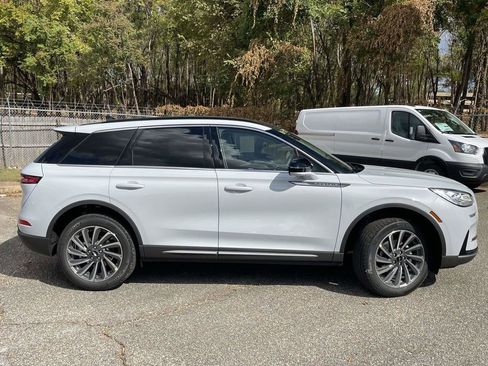 New 2026 Lincoln Corsair Reserve image 2