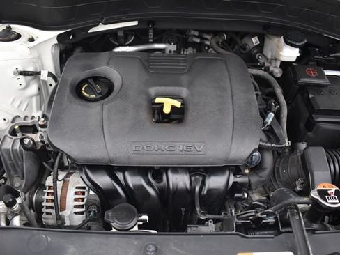 Certified 2021 Kia Seltos S FWD image 30
