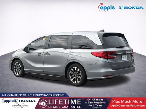 Used 2023 Honda Odyssey EX-L image 4