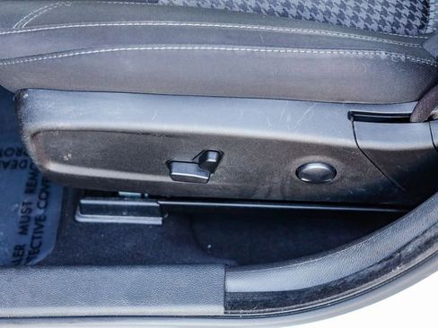 Used 2023 Dodge Charger SXT image 22