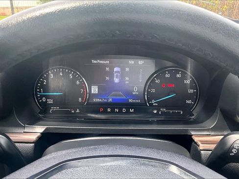 Used 2020 Ford Explorer Limited RWD image 30