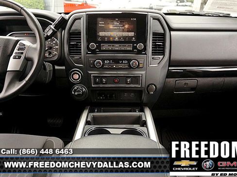 Used 2024 Nissan Titan SV w/ SV Convenience Package image 15