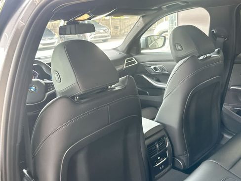 Used 2025 BMW 330i Sedan RWD image 23