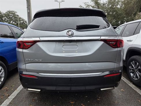 Used 2023 Buick Enclave Essence w/ Experience Buick Package image 4