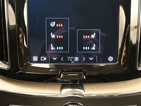 Used 2022 Volvo XC60 B5 Inscription w/ Advanced Package image 23