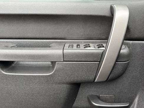 Used 2013 Chevrolet Silverado 3500 LT w/ Interior Plus Package image 11