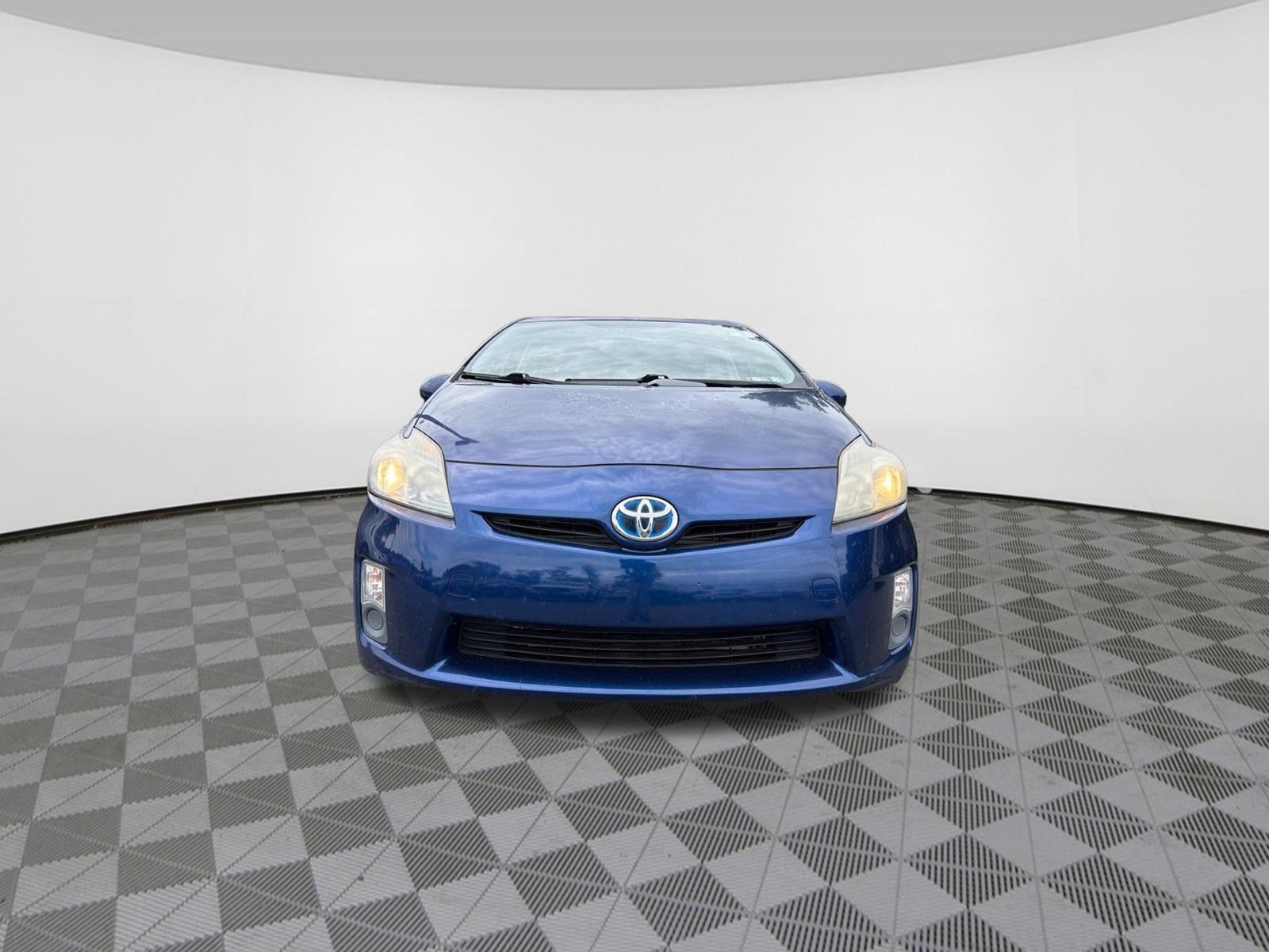 Used 2011 Toyota Prius Three FWD image 2