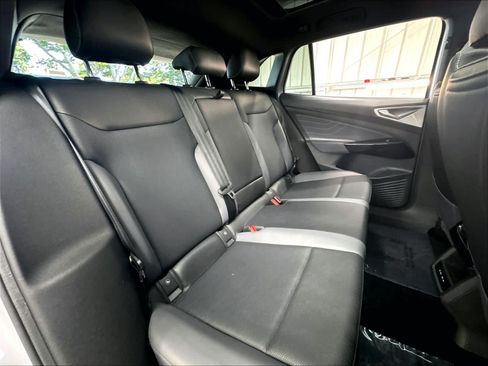 Used 2023 Volkswagen ID.4 Pro S RWD image 28