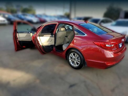 Used 2015 Hyundai Sonata SE image 19