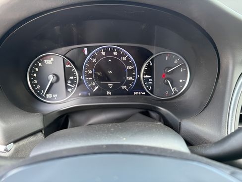 Used 2024 Buick Enclave Avenir AWD/4WD image 13