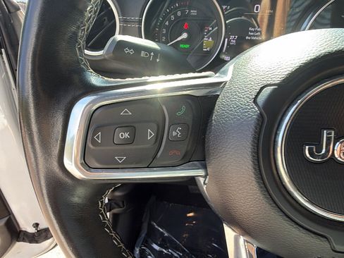 Used 2023 Jeep Wrangler Sahara w/ Cold Weather Group image 26