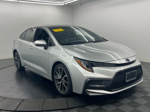 Used 2022 Toyota Corolla XSE image 2