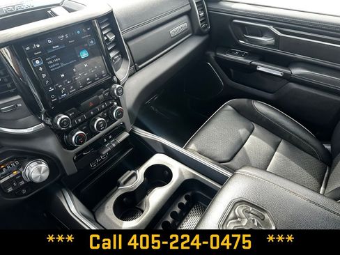Used 2024 RAM 1500 Laramie AWD/4WD image 16