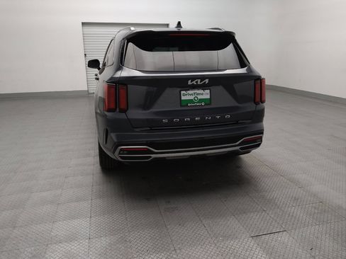 Used 2022 Kia Sorento S w/ Panoramic Sunroof Package image 6