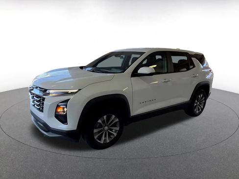 Used 2025 Chevrolet Equinox LT image 7