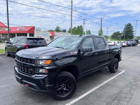 Used 2022 Chevrolet Silverado 1500 Custom Trail Boss w/ LPO, Dark Essentials Package AWD/4WD image 16