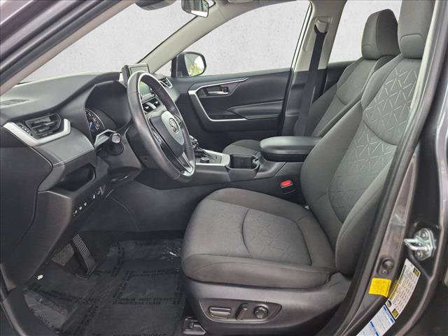 Used 2022 Toyota RAV4 XLE w/ Convenience Package AWD/4WD image 16