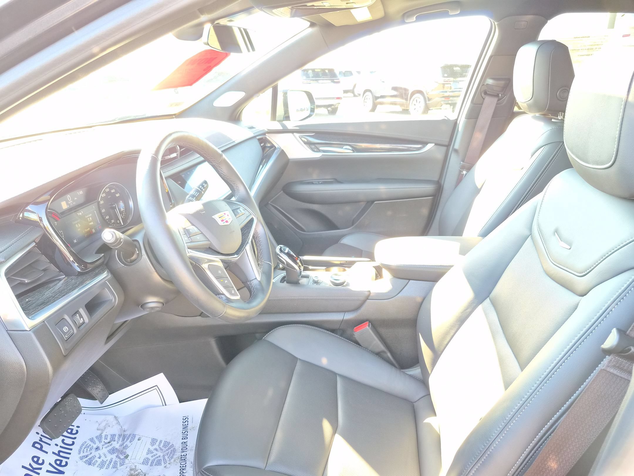 Certified 2023 Cadillac XT5 Premium Luxury w/ LPO, Floor Liner Package AWD/4WD image 20