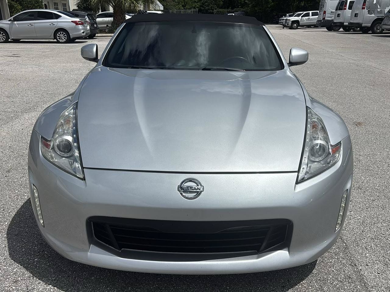 Used 2013 Nissan 370Z Touring w/ Sport Pkg RWD image 3