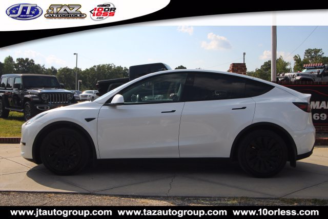 Used 2023 Tesla Model Y Long Range AWD/4WD image 3
