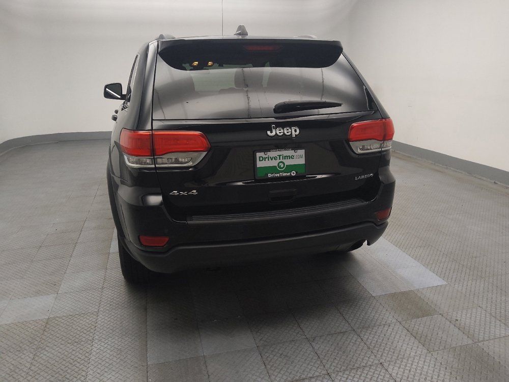 Used 2019 Jeep Grand Cherokee Laredo AWD/4WD image 6