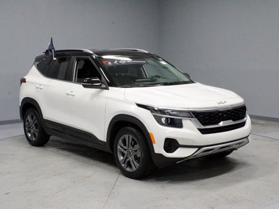 Used 2023 Kia Seltos S w/ Navigation Package