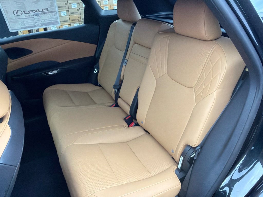 New 2026 Lexus RX 350h w/ Convenience Package AWD/4WD image 16