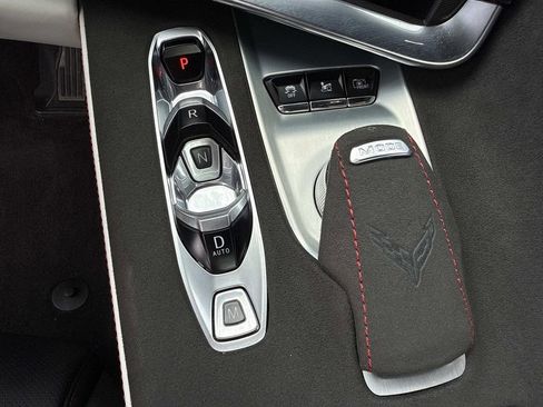 Used 2023 Chevrolet Corvette Stingray Premium Conv w/ Z51 Performance Package RWD image 24