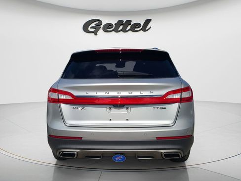 Used 2016 Lincoln MKX Reserve w/ Technology Package AWD/4WD image 4
