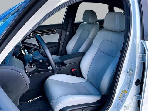 Used 2025 Honda Civic Sport Touring image 8