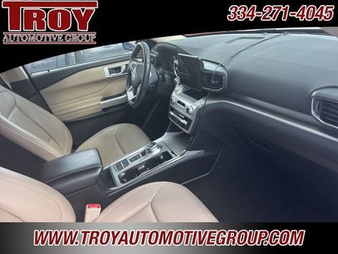 Used 2020 Ford Explorer XLT w/ Equipment Group 202A image 23