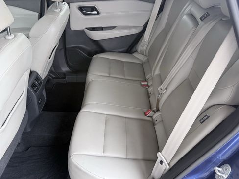 Used 2021 Nissan Rogue SV w/ Premium Package FWD image 24