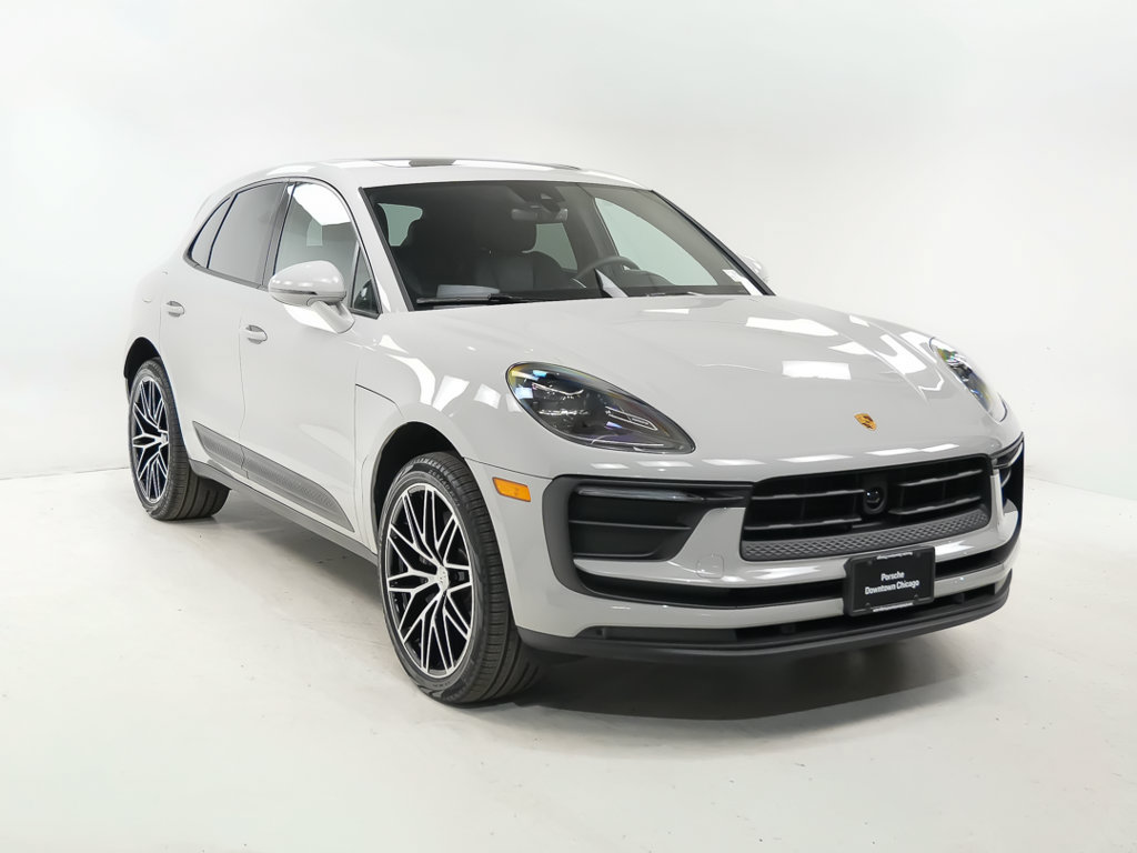 Used 2026 Porsche Macan AWD/4WD image 7