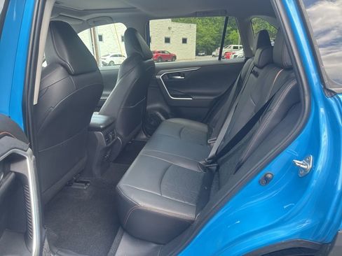 Used 2019 Toyota RAV4 Adventure w/ Carpet Mat Package AWD/4WD image 18