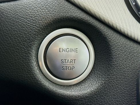 Used 2015 Mercedes-Benz GLA 250 image 21