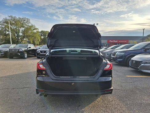 Used 2025 Toyota Camry SE w/ Convenience Package image 24