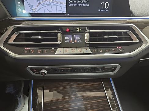 Used 2023 BMW X5 xDrive45e image 14