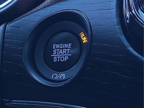 Used 2021 Jeep Grand Cherokee Summit w/ Platinum Series Group image 17