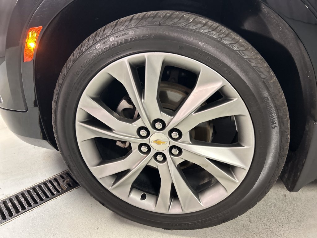 Used 2019 Chevrolet Blazer Premier w/ Sun and Wheels Package AWD/4WD image 9
